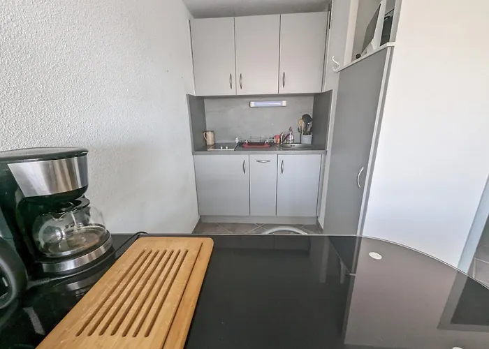 Grand T2 Climatise 36m² Avec Parking A 450m De La - 4 Pers - Fr-1-797-34 *