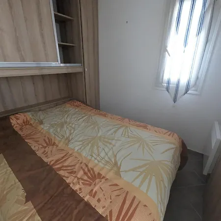 Apartment Grand T2 Climatise 36m² Avec Parking A 450m De La - 4 Pers - Fr-1-797-34 *