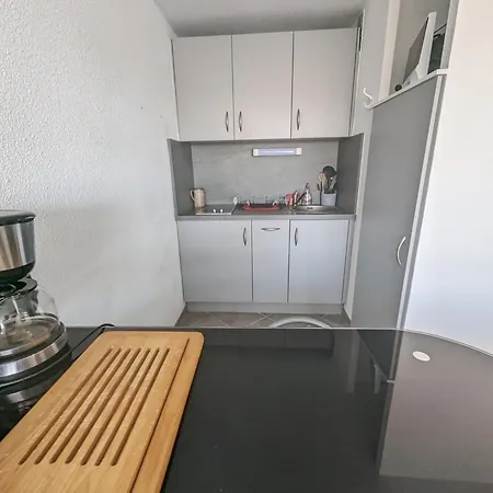 Grand T2 Climatise 36m² Avec Parking A 450m De La - 4 Pers - Fr-1-797-34 *